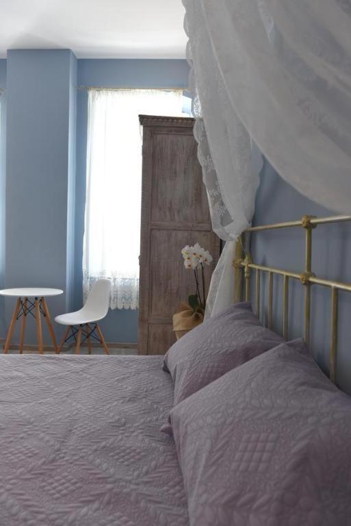 Oisyra Boutique Suites Ermoupoli Ngoại thất bức ảnh